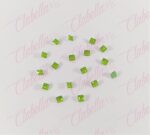 Decoración CRISTAL FIGURAS de plástico VERDE  para uñas aprox 25 piezas por sobre, surtido MC22-C19